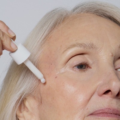 Siero Anti-Macchie Endro Cosmétiques | Volo di Fiori Eco Bio Distribuzione