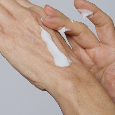 Crema Mani Nutriente Riparatrice Endro | Volo di Fiori Eco Bio Distribuzione