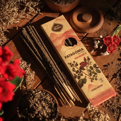 Incenso Patagonia Rosa Canina Sagrada Madre Naturale | Ingrosso B2B
