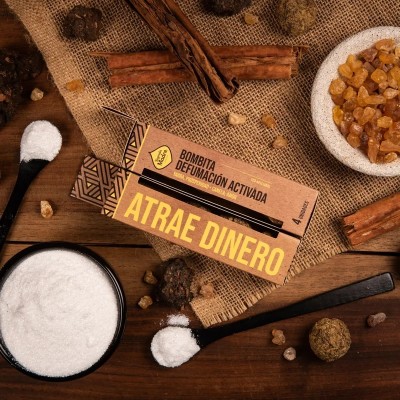 Smudge Bombita Attira Denaro - Sagrada Madre - confezione ambientata