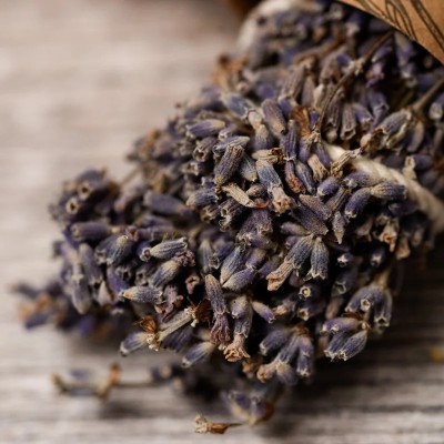 Smudge di Lavanda - Sagrada Madre - dettaglio ambientato