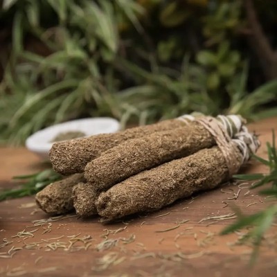 Smudge di Rosmarino e Aromatiche - Sagrada Madre - dettaglio ambientato
