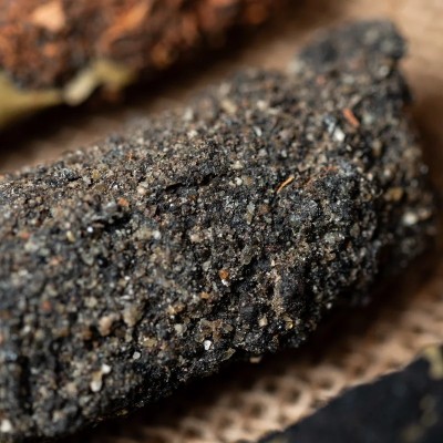 Smudge Mini Assortiti Resine e Spezie - 5 pezzi - Sagrada Madre - dettaglio ambientato