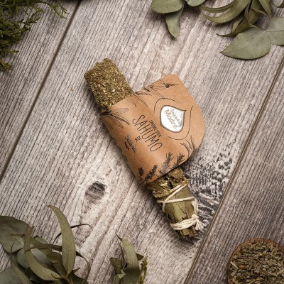 Smudge Salvia Bianca e Aromatiche - Sagrada Madre - confezione ambientata