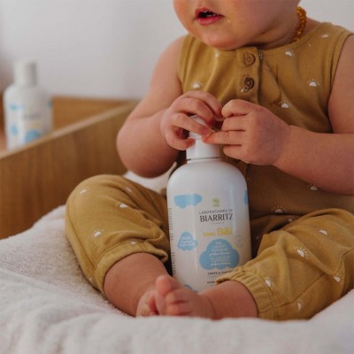 Gel Detergente Baby Ultra-ricco Profumo Delicato Laboratoires de Biarritz | Volo di Fiori EcoBio Distribuzione