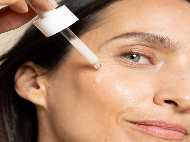 Macchie cutanee: cosa sono, perché compaiono e come affrontarle con la cosmetica